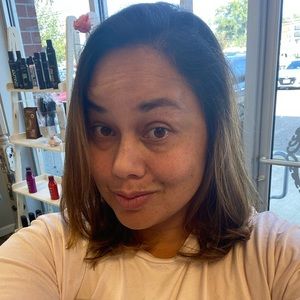 Meet your Posher, Anela